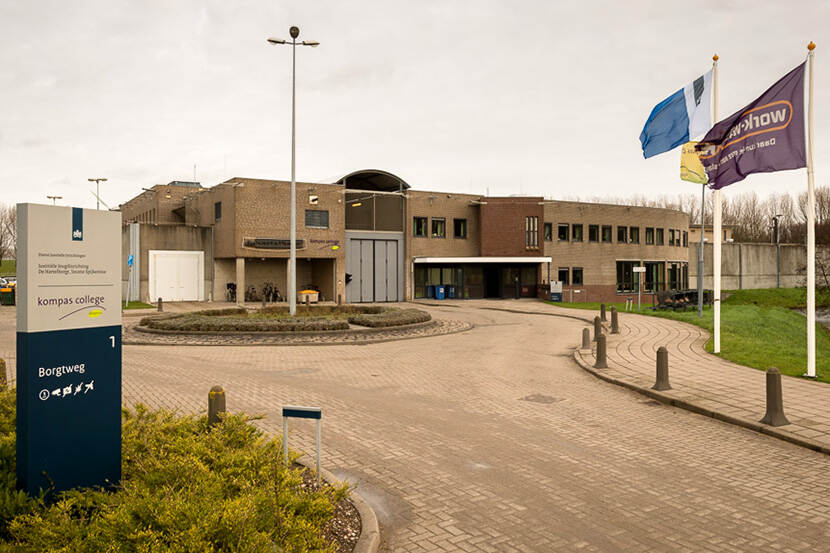 Afbeelding RJJ De Hartelborgt voorkant gebouw